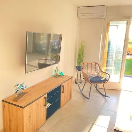 Somptueux Appartement Renove En Bord De Mer Six-Fours-les-Plages Exterior photo